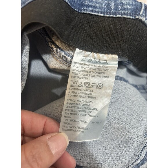 G.I.L.I. Women's Petite Pants Jeans Size 14P Pull On Denim Blue Boot Cut Stretch - Picture 3 of 7